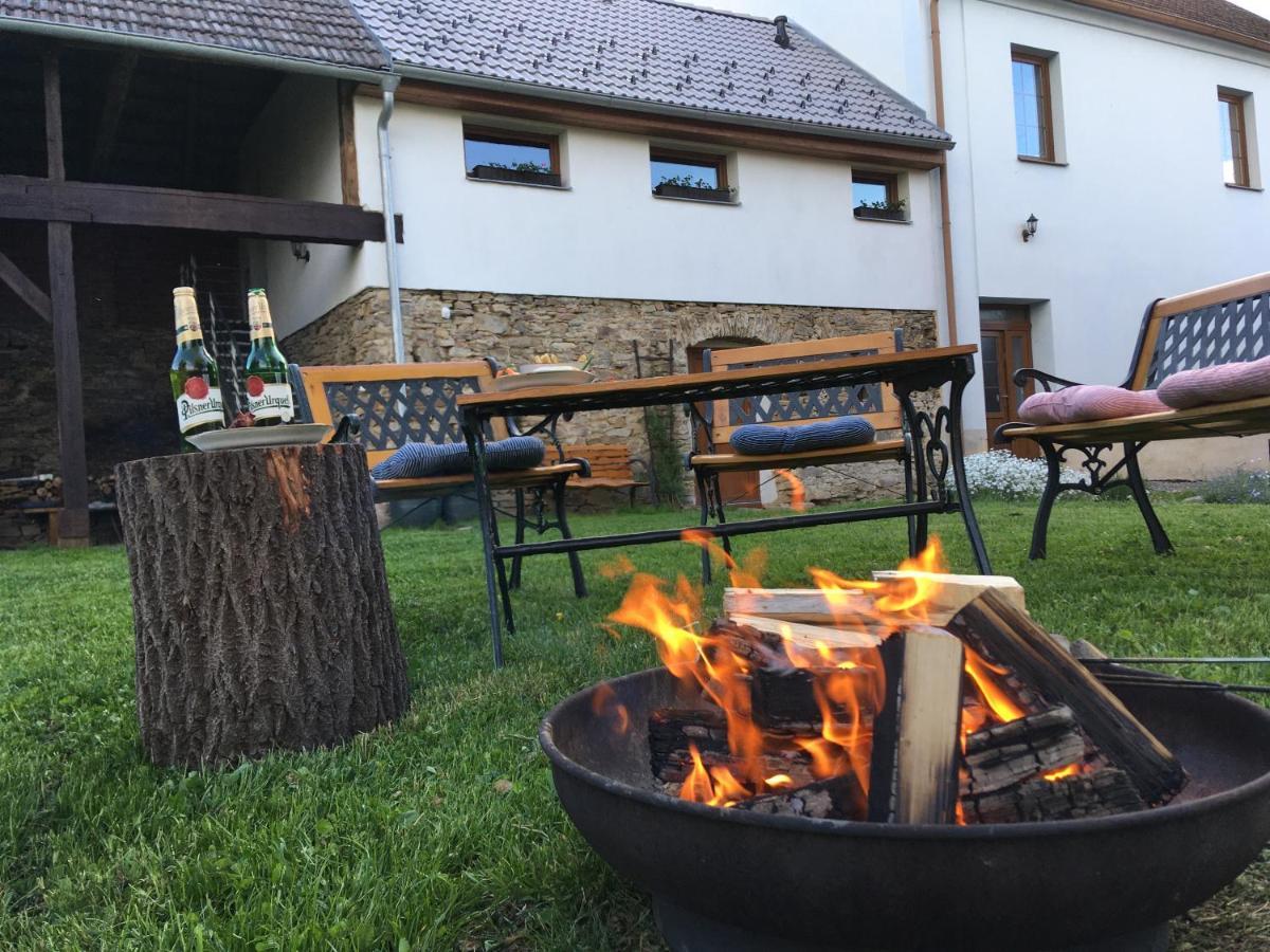Apartman Na Vrsku Klenovice  ภายนอก รูปภาพ