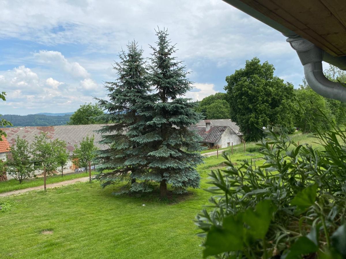 Apartman Na Vrsku Klenovice  ภายนอก รูปภาพ