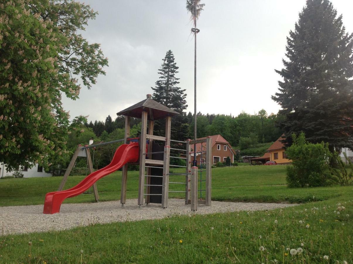 Apartman Na Vrsku Klenovice  ภายนอก รูปภาพ